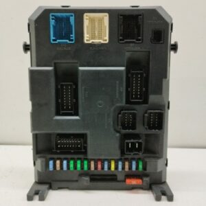 Caja Reles / Fusibles Citroën C3 1995-2010 1.4 HDI Audace SensoDrive 1.4L 50kW 9664983280