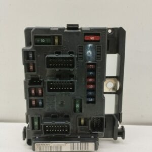 Caja Reles / Fusibles Citroën C5 Berlina 2001-2004 2.0 16V Premier 2.0L 100kW 964125798000