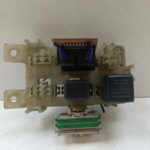Caja Reles / Fusibles Mitsubishi Galant Berlina (EA0) 1996-2004 2.0 CAT 2.0L 100kW 6891YAI