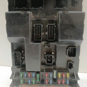 Caja Reles / Fusibles / Modulo Bsi Peugeot 307 (S1) 2001-2005 XS 2.0L 79kW 9651197780