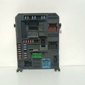 Caja Reles / Fusibles / Modulo Bsi Peugeot 308 2013-2021 Access 1.6L 73kW 9807054180