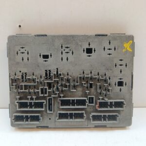 Caja Reles / Fusibles / Modulo Bsi Peugeot 406 Berlina (S1/S2) 1995-2005 SVDT 2.0L 80kW