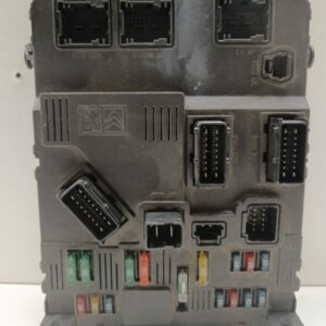 Caja Reles / Fusibles / Modulo Bsi Peugeot 407 Sw 2004-2011 ST Sport 2.0L 100kW