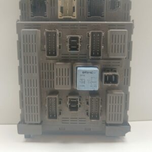 Caja Reles / Fusibles / Modulo Bsi Peugeot 607 (S1) 2000-2004 Básico 2.2L 98kW 9643577180