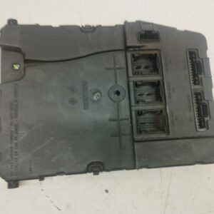 Caja Reles / Fusibles / Modulo Bsi Renault Megane Ii Classic Berlina 2003-2010 8200606826