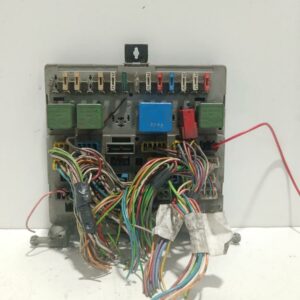 Caja Reles / Fusibles Peugeot 205 Berlina 1983-1998 GENERATION
