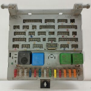 Caja Reles / Fusibles Peugeot 205 Berlina 1983-1998 STYLE DIESEL