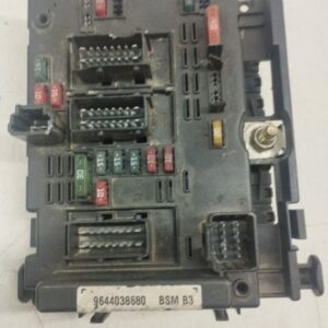 Caja Reles / Fusibles Peugeot 206 Berlina 1998-2010 2.0 16V CAT 2.0L 130kW 9644038680