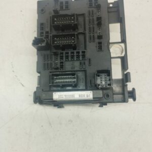 Caja Reles / Fusibles Peugeot 206 Berlina 1998-2010 XT 1.4L 50kW 9657608680