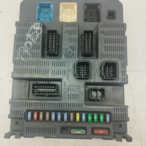 Caja Reles / Fusibles Peugeot 207 2006-2012 Confort 1.4L 50kW 9663798280