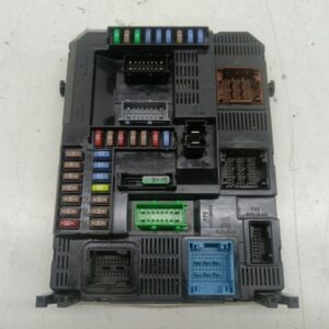 Caja Reles / Fusibles Peugeot 208 2012-2019 Access 1.0L 50kW 9807531680