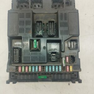 Caja Reles / Fusibles Peugeot 307 (S1) 2001-2005 1.4 HDi 1.4L 50kW 9636760580