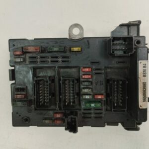 Caja Reles / Fusibles Peugeot 307 (S1) 2001-2005 XS 1.6L 66kW 9650663980