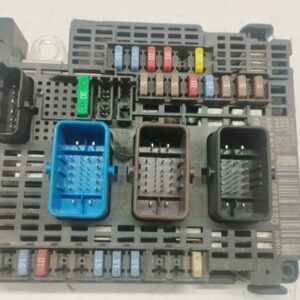 Caja Reles / Fusibles Peugeot 508 2011-Actualidad Allure 2.0L 132kW 9810719180