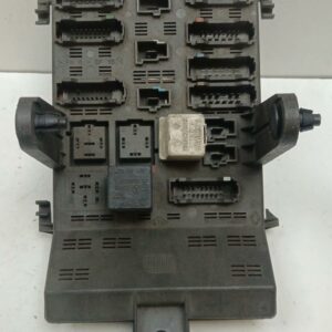 Caja Reles / Fusibles Renault Laguna (B56) 1998-2001 1.9 dTi RT 1.9L 72kW 7700821586