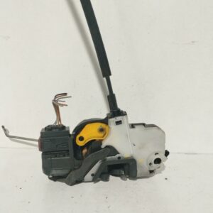 Cerradura Puerta Delantera Izquierda Chevrolet Sonic Berlina Hatchback 2011-2016 LTZ