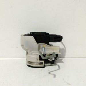 Cerradura Puerta Lateral Derecha Kia Picanto 2011-2017 *