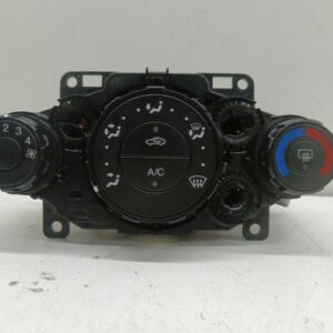 Comandos De Calefacción Ford Fiesta (CB1) 2008-2013 Ambiente 1.25L 44kW 8A6119980AE