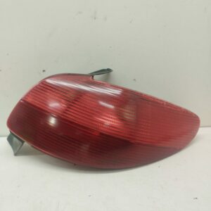 Farol Trasero Derecho Exterior Peugeot 206 Berlina 1998-2010 XS 2531