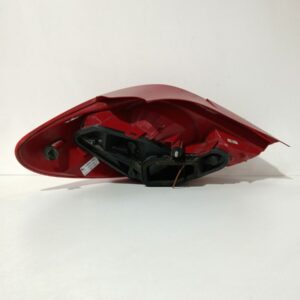 Detalle de farol Peugeot