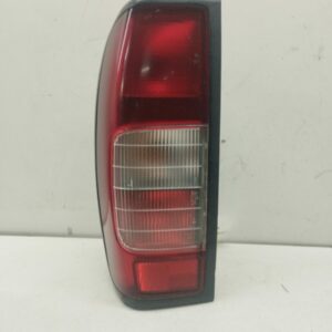 Farol Trasero Izquierdo Exterior Nissan Navara Pick-up (D40M) 2005-Actualidad