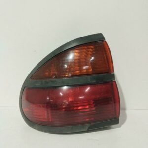 Farol Trasero Izquierdo Exterior Renault Laguna (B56) 1998-2001 RT 7700420122