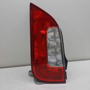 Farol Trasero Izquierdo Exterior Volkswagen Up! (122) 2016-2018 *