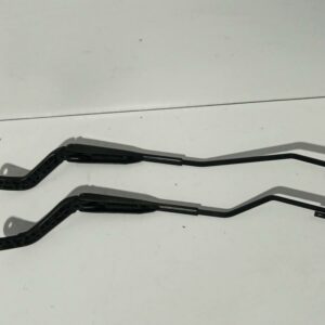Juego De Brazos De Limpia Parabrisa Delanteros Citroën Saxo 1999-2004 Furio 9620832580