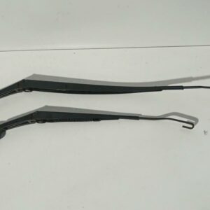 Juego De Brazos De Limpia Parabrisa Delanteros Kia Picanto 2011-2017 *