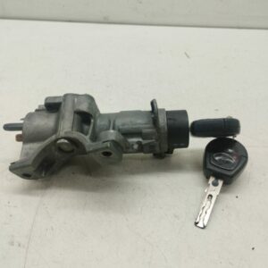 Llave De Arranque Volkswagen Fox (5Z1) 2005-2012 Básico 1.4L 55kW 4B090851