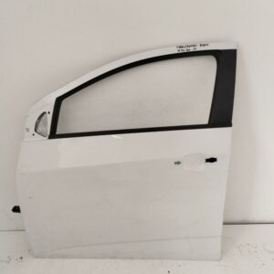 Puerta Delantera Izquierda Chevrolet Sonic Berlina Hatchback 2011-2016 LTZ