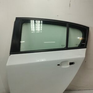 Puerta Trasera Izquierda Chevrolet Cruze 2009-2014 LS
