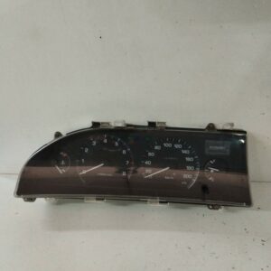 Tablero De Instrumentos Toyota Corolla 1986-1990 0 830101E060